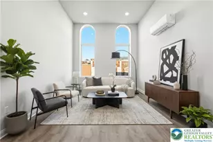 109 S Centre St, Pottsville, PA 17901 - Photo 2