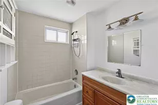 406 S 18th St, Allentown, PA 18104 - Photo 32