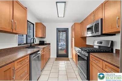 7112 Country Spring Road, Lowhill Twp, PA 18066 - Photo 14