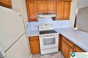 511 Faith Dr, Catasauqua Boro, PA 18032 - Photo 8