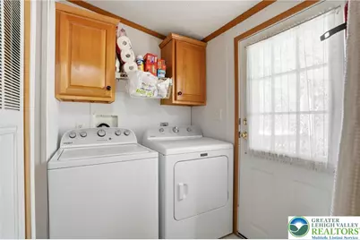 4234 Independence Lane, Lehigh Township, PA 18088 - Photo 12