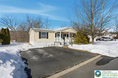 4234 Independence Lane, Lehigh Township, PA 18088 - Photo 2