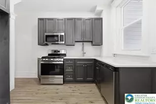 524 Fiot St, Bethlehem, PA 18015 - Photo 12