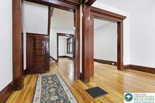 524 Fiot St, Bethlehem, PA 18015 - Photo 4