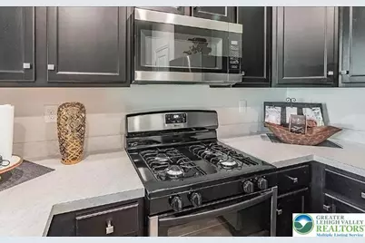 2160 South Poplar Street, Allentown, PA 18103 - Photo 2