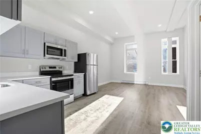 109 S Centre Street #2, Pottsville, PA 17901 - Photo 2