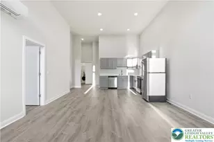 109 S Centre St, Pottsville, PA 17901 - Photo 4