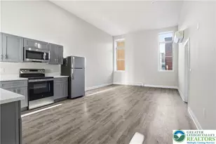 109 S Centre St, Pottsville, PA 17901 - Photo 2