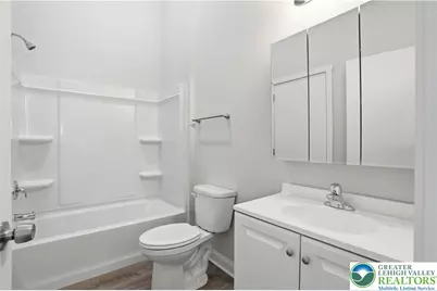 109 S Centre Street #6, Pottsville, PA 17901 - Photo 8