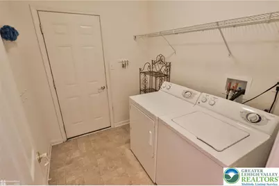 2064 Kingsview Road, Lower Macungie, PA 18062 - Photo 22