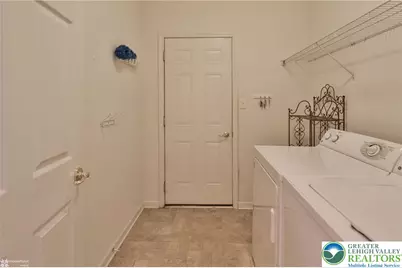 2064 Kingsview Road, Lower Macungie Township, PA 18062 - Photo 24