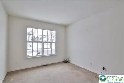 2064 Kingsview Road, Lower Macungie, PA 18062 - Photo 8