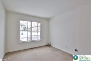 2064 Kingsview Rd, Lower Macungie Twp, PA 18062 - Photo 8