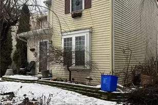 1739 Wendy Ln, Bethlehem City, PA 18017 - Photo 2