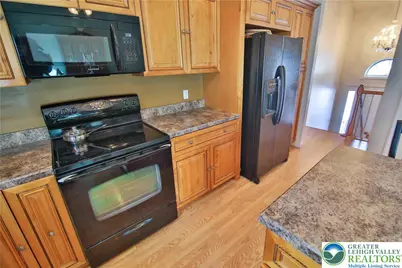 1357 N Cottonwood Road, Lehigh Township, PA 18038 - Photo 12