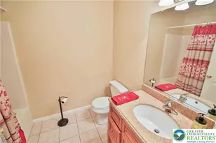 1357 N Cottonwood Rd, Lehigh Township, PA 18038 - Photo 14