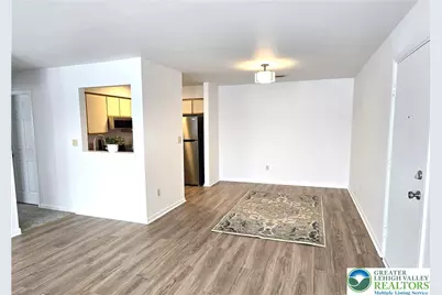 4747 Cheryl Drive, Hanover Twp, PA 18017 - Photo 4