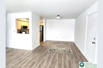 4747 Cheryl Drive, Hanover Twp, PA 18017 - Photo 6