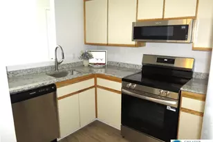 4747 Cheryl Dr, Hanover Twp, PA 18017 - Photo 10