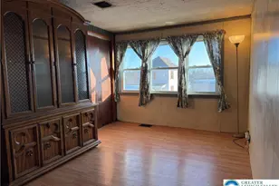 702 W Locker St, Nazareth Boro, PA 18064 - Photo 6