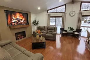 9203 Westwood Dr, Coolbaugh Twp, PA 18466 - Photo 4