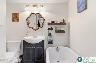 109 W Broadway, Jim Thorpe, PA 18229 - Photo 4