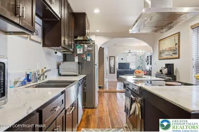 109 W Broadway, Jim Thorpe, PA 18229 - Photo 18