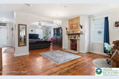 109 W Broadway, Jim Thorpe, PA 18229 - Photo 14