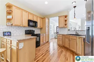 18 Devonshire Dr, Easton, PA 18045 - Photo 12