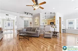 18 Devonshire Dr, Easton, PA 18045 - Photo 10