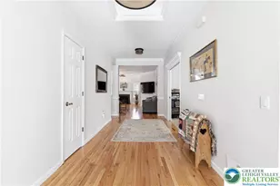 18 Devonshire Dr, Easton, PA 18045 - Photo 6