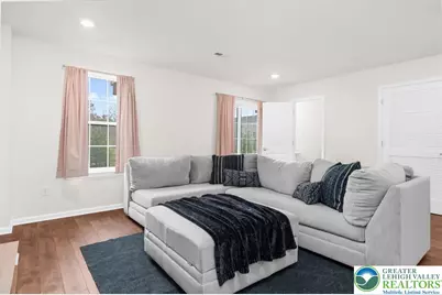 105 Edgewater Court, Richlandtown, PA 18951 - Photo 4