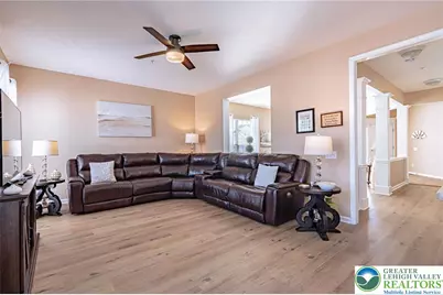 8542 Mayfair Court, Upper Macungie Township, PA 19031 - Photo 14