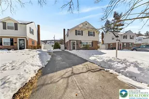 926 Buttonwood St, Emmaus Boro, PA 18049 - Photo 2