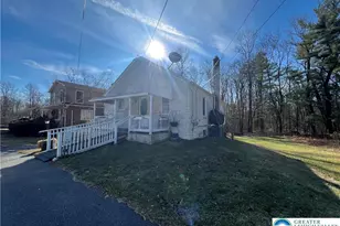 3749 Mountain View Dr, Lehigh Township, PA 18038 - Photo 8