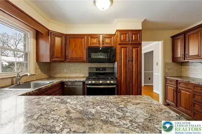 2714 W Washington Street, Allentown, PA 18104 - Photo 12