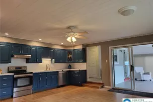 1425 Roselawn Dr, Hanover Twp, PA 18017 - Photo 2