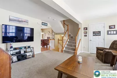 1048 Sparrow Way, Breinigsville, PA 18031 - Photo 12