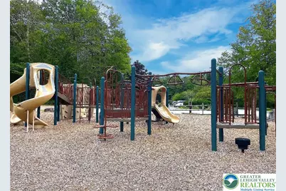 72 Creekview Drive E, Clifton Twp, PA 18424 - Photo 26