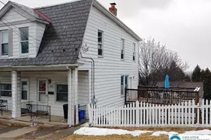 305 W 8th St, Bethlehem, PA 18015 - Photo 2