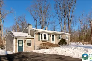6751 Passer Rd, Coopersburg, PA 18036 - Photo 2