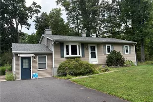6751 Passer Rd, Upper Saucon Township, PA 18036 - Photo 2