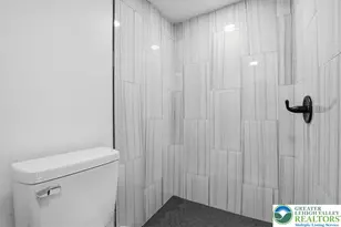 1032 Club Ave, Allentown City, PA 18109 - Photo 34