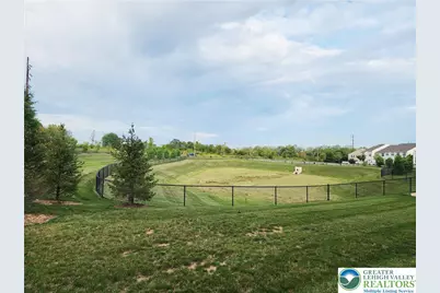 578 Gray Feather Way, Upper Macungie Township, PA 18104 - Photo 6