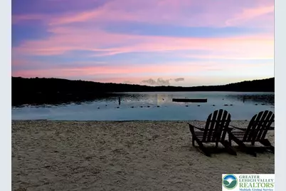 476 W Creek View Drive, Lackawanna, PA 18424 - Photo 16