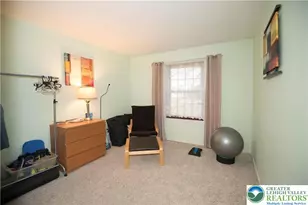 112 Freedom Ct, Bethlehem Township, PA 18020 - Photo 8