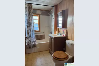 702 W Locker Street, Nazareth, PA 18064 - Photo 6