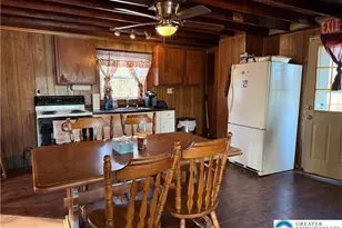 702 W Locker St, Nazareth, PA 18064 - Photo 2