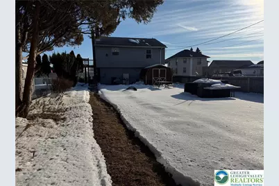 702 W Locker Street, Nazareth, PA 18064 - Photo 12