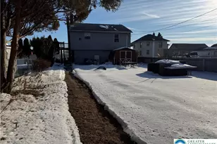 702 W Locker St, Nazareth, PA 18064 - Photo 12